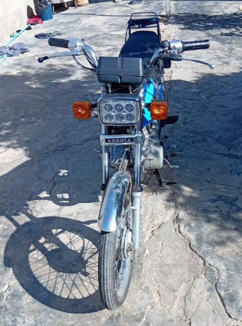 سلام عليكم دراجه اربعه كير أصولي موديل 15 مكاتبه يم حسين دراجه ماناقصه شي گبل للشارع متوازي ع بيعها تواصل ***********
