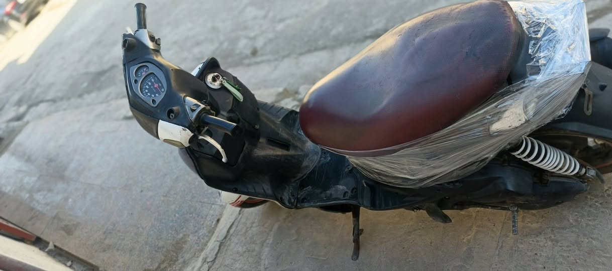 سلام عليكم البيع دراجه سكنس ١٤٠  كلهه شغاله نكره سلف نقصهه بس كفرات خلفيه السعر ٢٥٠ المكان البياع الشرطه الخامسه ***********
