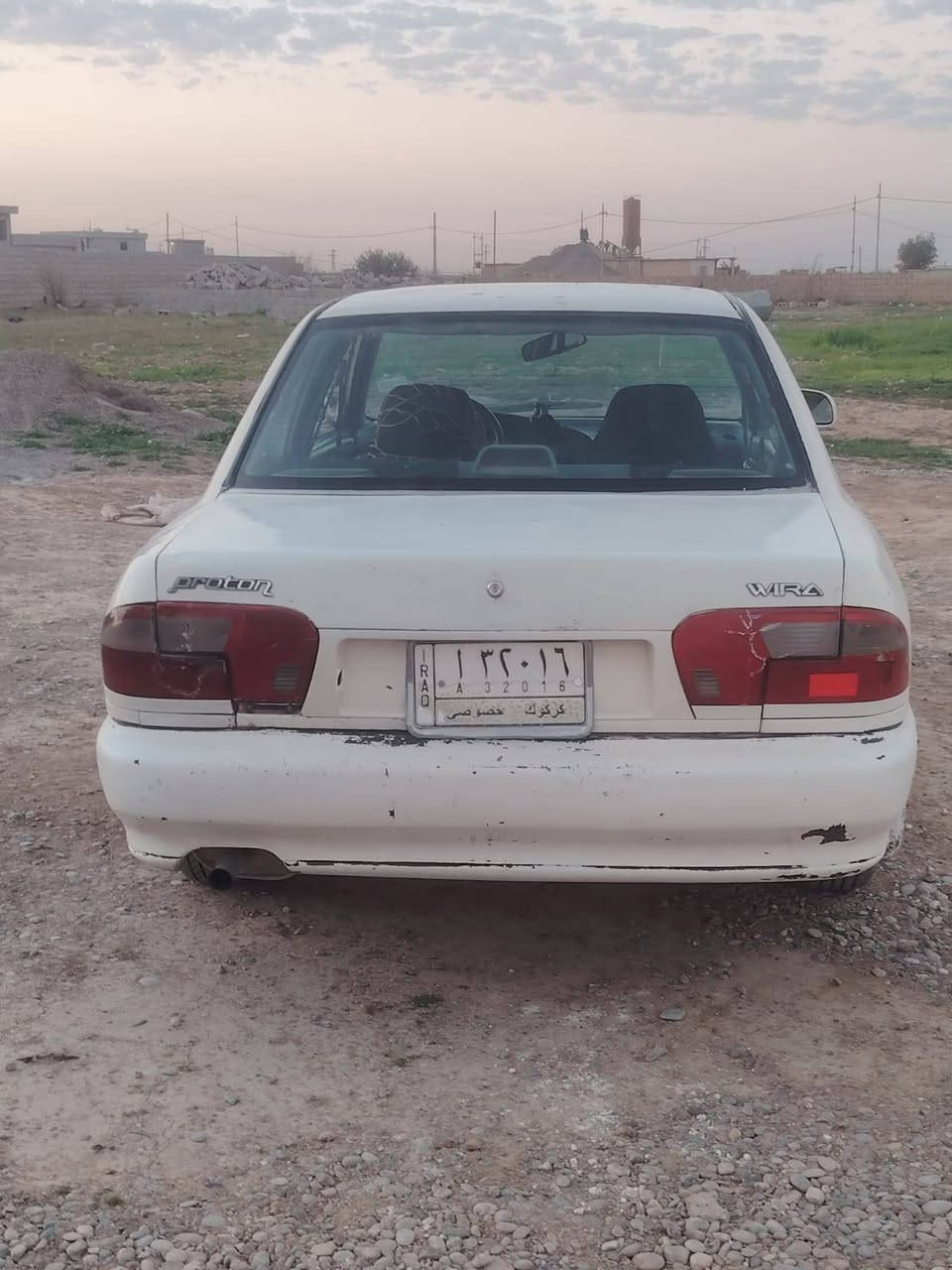 السلام عليكم سيارة ابروتون للبيع 2004 رقم الهاتف ***********
