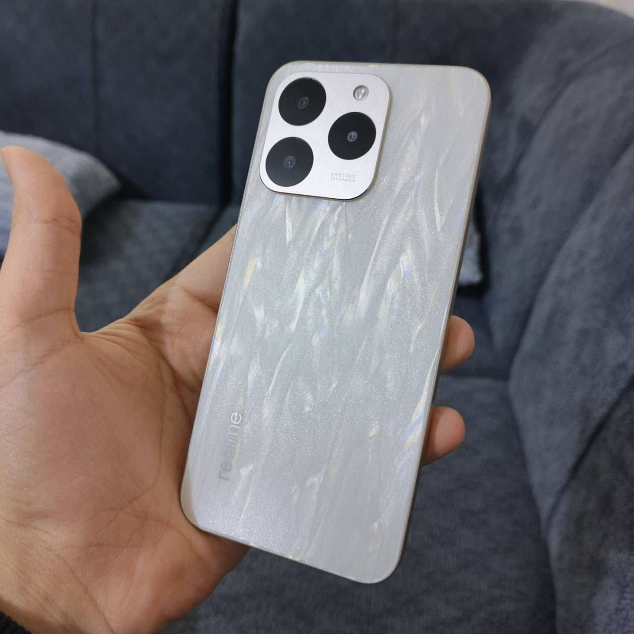 جهاز realme 15T الجديد ضد الماء وضد الكسر ببطارية 7000 ملي جدا جديد نظافة 100٪ والنظام قوي مدعوم بالذكاء الاصطناعي جهاز جدا ذكي  اخذته قبل فترة جدا قصيرة والكارتونة والغراض موجودة الجهاز لزمته حلوة وخفيفة رغم حجم البطارية والشحن جدا سريع لون الظهر متغير اريده مراوس ب ايفون 13 برو ماكس


**إذا كنت صاحب هذا الإعلان وتريد حذفه لأي سبب، رجاءا أرسل رسالة إلى الدعم الفني**