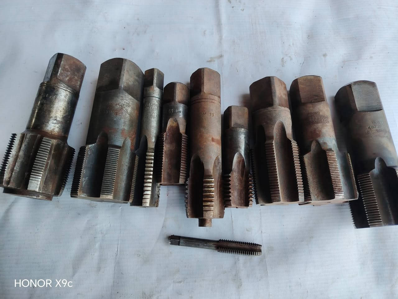 قلغوز الماني ***********
