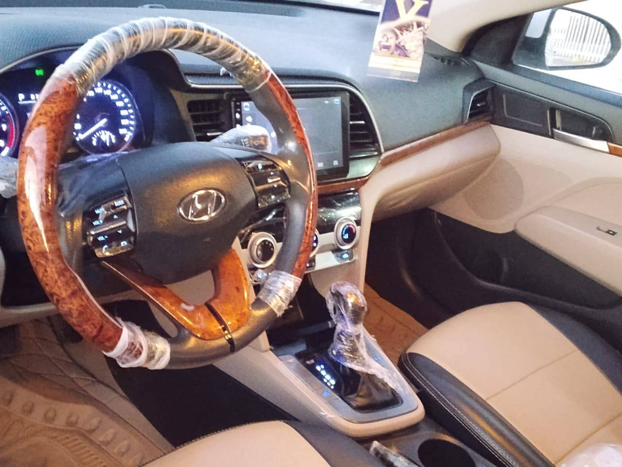 السلام عليكم النترا 20 خليجي حره بغداد الدولي بسمي مكفولة كفاله فول مواصفات بصمه فتحه سقف شاشه كامره دواره جنطه ذكيه لد امامي خلفي حساس امامي خلفي تبريد قطعتين مكفوله حته من البارد كفاله مكاني ناصريه مركز استفسار *********** ناصرية, ذي قار
