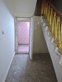 دار للايجار حي الشرطه مقابل اعداديه الرصافه   مقابل حديقه   غرفتين +مط...