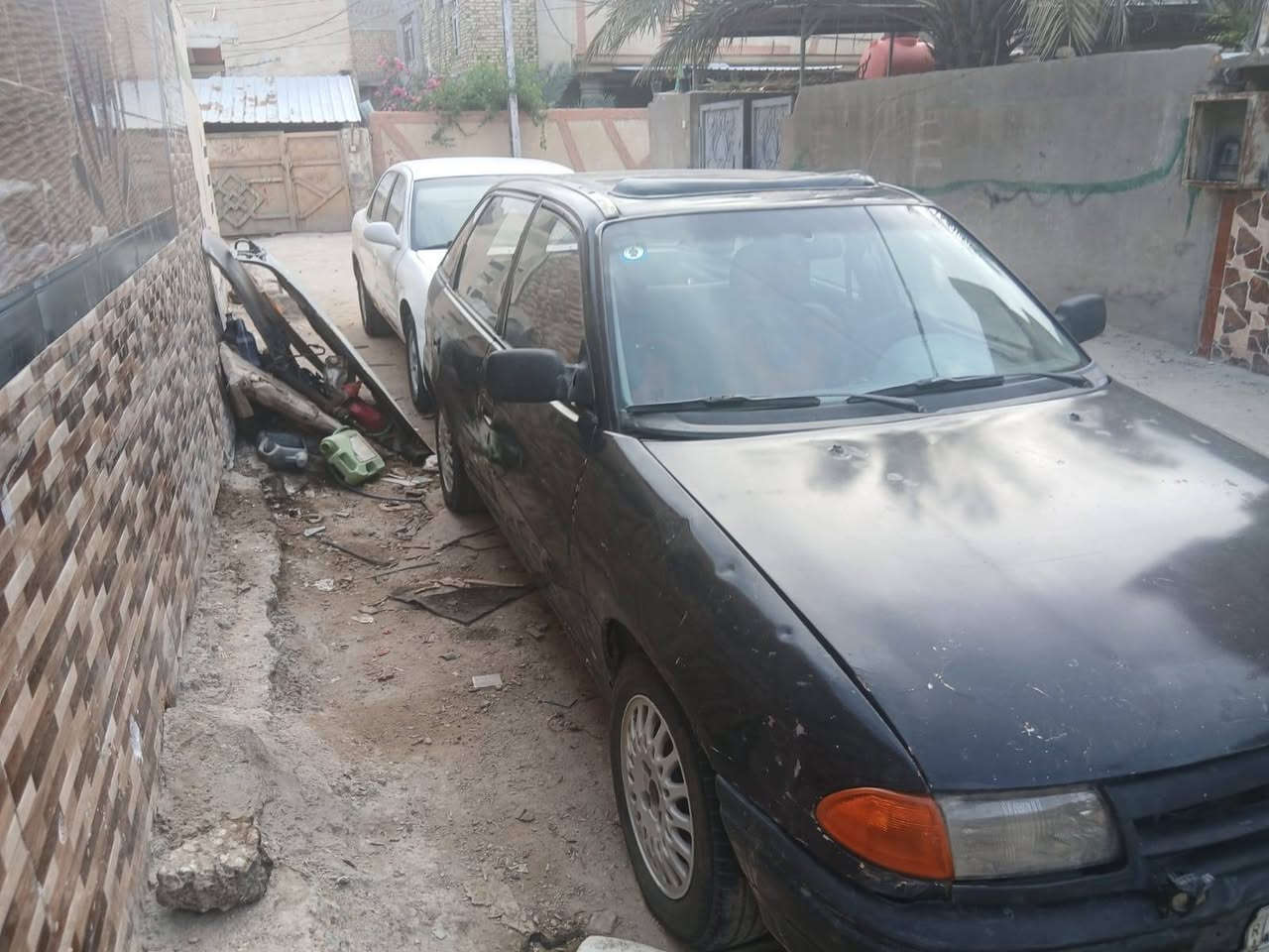 اوبل استره رقم نجف  سنويه مانافذه هزه  جديده كير عادي محرك 1600 نضاف حداديه 80 بلميه جاهزه وحلوه السعر 22 بيه مجال حك الجيه الشراي يتصل *********** عنوان حله نادر

