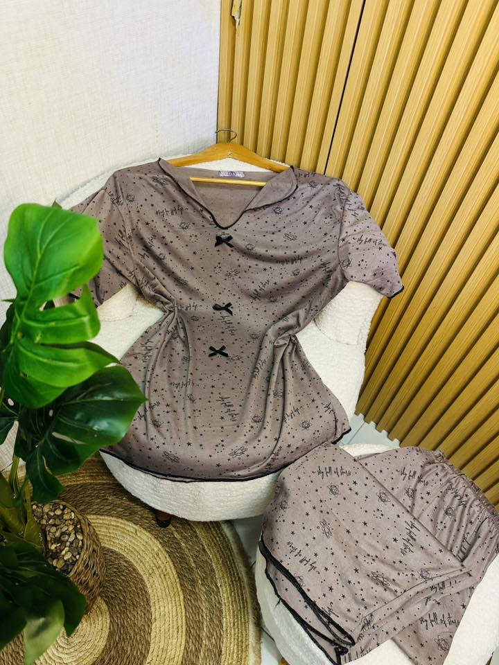 تراك برموده نسائي 
خامه فانيله زبده صيفي ☀️
متوفر ب3 الوان 🤎🩷💚

للحجز والاستفسار يرجى مراسله الصفحه
رقم هاتف واتساب ***********
توصيل بسماية 1000
بغداد 5000
محافضات 6000
يوجد دفع عن طريق الماستر كارد ✅💵
