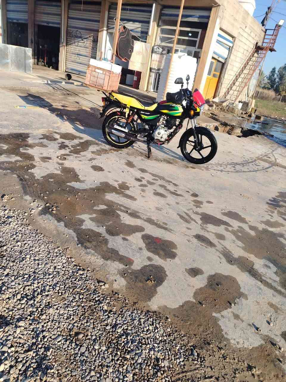 السلام عليك للبيع دراجه بوكسر
موديل19دراجه حلوه ونضيف بدون اوراق اكفلها من كلشي سرقه
دراجه حلوه ونضيفه تخبل كل نقص ما بيها 
بس السلف مالتها واكف 
السعر800وبيها مجال
اتصل ع رقم ***********
