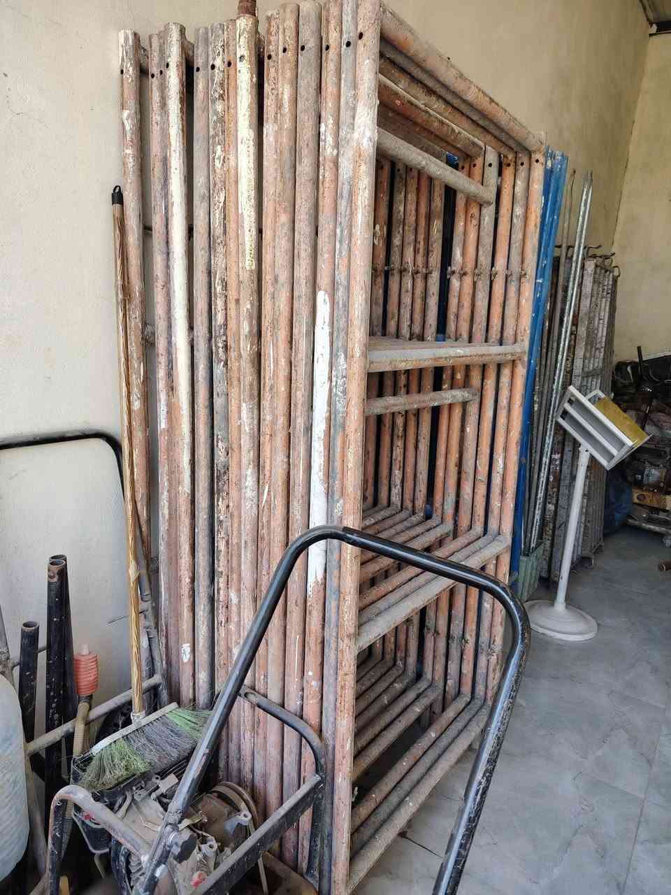 سلام عليكم محل متكامل للبيع الموقع بعقوبه اي استفسار اتصال على هاذا الرقم ***********
