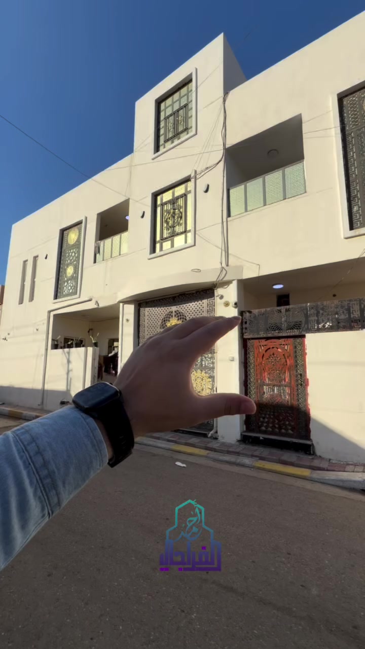 السلام عليكم
نموذج رقم (184) 

🔥 فرصة استثمارية مميزة في الرمادي 🔥  

للبيع 4 مشتملات استثمارية مؤجرة جاهزة للدخل الفوري 💰  

📍 الموقع: الرمادي – التأميم – القادسية الثانية  
خلف فندق روز بلازا ومدرسة الحوراء  
✔ موقع ركن ومقابل حديقة.

📐 المساحة الكلية: 270 م²  
🏢 البناء: طابقين – بناء حديث سنة 2020 – حجر.

💰 الوارد الشهري: حوالي 1,300,000 دينار عراقي  
✔ استثمار جاهز – تدفع مرة وتستلم إيجار شهري مباشرة.

🏠 مواصفات كل مشتمل:  
• غرفتين  
• ديوان  
• صالة  
• مطبخ  
• حمام  
• صحيات  
• منور  

✅ المشتملات كاملة ومؤجرة  
✅ موقع هادئ ومطلوب للسكن  
✅ مناسبة للاستثمار والدخل الثابت.

📞 للجادين فقط – للاستفسار والتفاصيل أكثر التواصل على الخاص.

_____________________________
كذالك يوجد مشتملات وبيوت وقطع اراضي في جميع مناطق الرمادي وضواحيها 
______________________________
للاستفسار زيارة موقعنا الكائن الرمادي التأميم شارع النخيل 
(عقارات احمد الفراجي )
يمكنكم مشاهدة كافة العروض على برامج التواصل الاجتماعي فيس بوك انستكرام تيك توك بأسم عقارات احمد الفراجي 
او الاتصال على الارقام التاليه 
***********
***********
0751 977 3215
0781 163 4469
#creatorsearchinsights #اكسبلور #العراق #الانبار #الشعب_الصيني_ماله_حل😂😂
