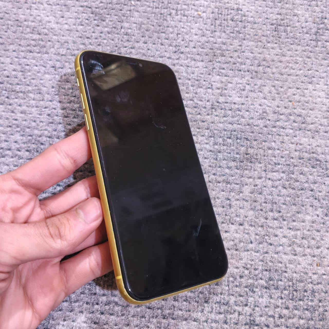 للبيع ايفون 11 العادي او مرواس
مفتوح مبدل بطارية وشاشة اصليات 

ذاكرة 256 ركز مو 128

بطارية 100 توه مبدلة 

فيس ايدي شغال 

ملحقات فقط كيبل

مكاني ناصرية مركز


**إذا كنت صاحب هذا الإعلان وتريد حذفه لأي سبب، رجاءا أرسل رسالة إلى الدعم الفني**