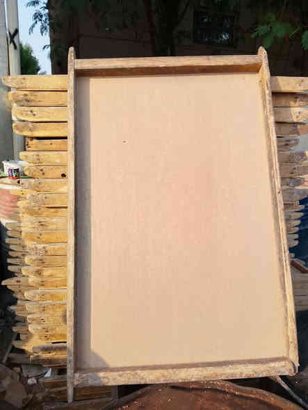 للبيع عجانه جيسين عراقيه نظيفه
41 طاولي مربع مبدل معاكس مركز الحله مقابل بانزين خانة باب المشهد من جهه الدخول 
***********
متوفر واتساب
