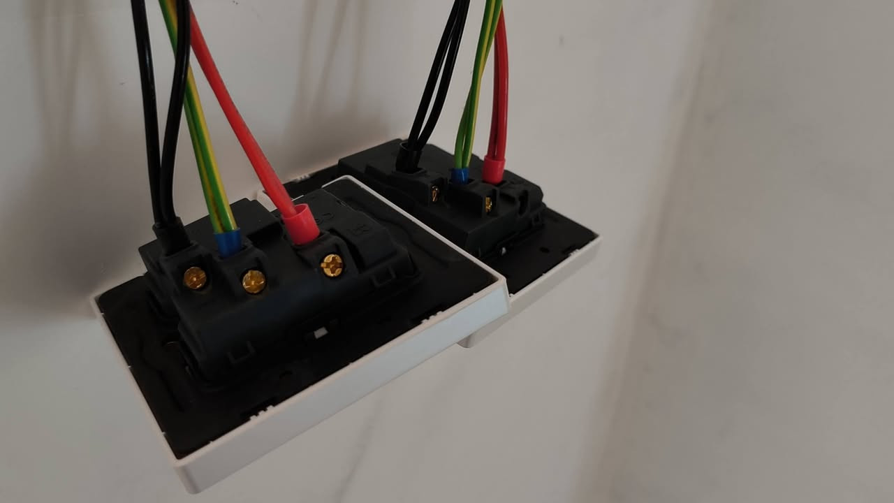 عمل كهرباء البصره ***********
