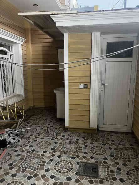 🏘🏘بيت للبيع ديالى خانقين / داره كوناره على شارع العام قرب معرض الشيخ طابو صرف مساحة 120 متر طابقين موقع تجاري
طابق الاول 
استقبال وصالة داخلية ومطبخ حار وبارد ومجمع صحيات داخلي وخارجي 
طابق الثاني 
2 غرفة نوم واحد منهم سويت وصالة 
وبيتونه ومخزن 

السعر / 120 مليون بي مجال 

للأستفسار اكثر اتصال بالارقام فقط 
***********
***********
مكتب فريا موفق للعقار
