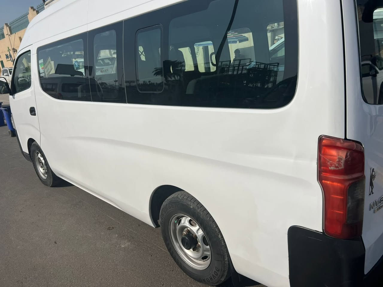 السلام عليكم  نيسان اورفان للبيع موديل 2016 محرك مجفت كير اكسن شرط سنويه 2031بيهه صبق بل طويله اثر شخط بدون ضربه وبيه تلحيضات فقط ***********
