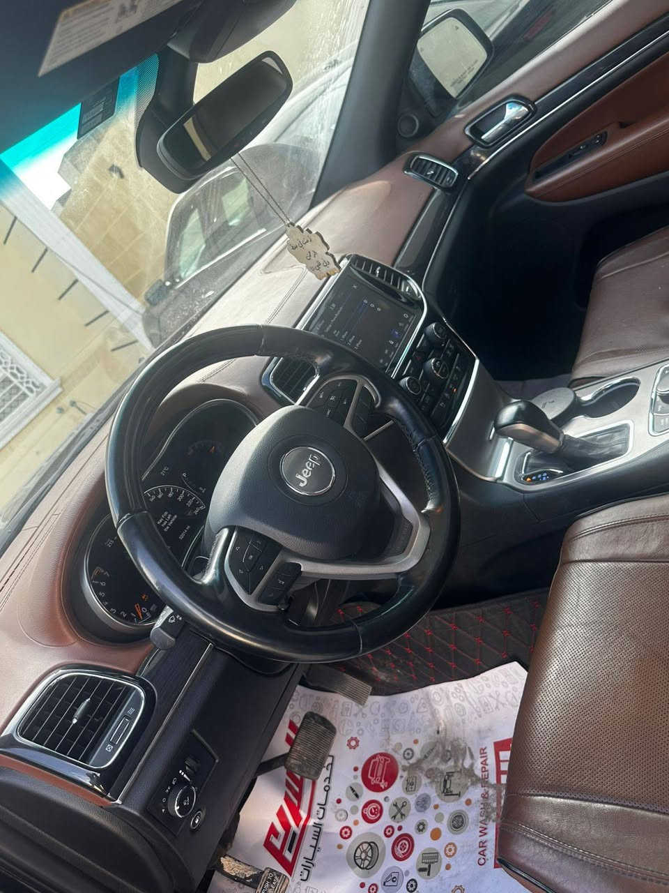 السلام عليكم ( مكلف بالنشر )
جيب لاريدو امريكي موديل 2021 ليمتد فول
حادثها بنيد وجاملغات ثنين 
فقط شاصي ايمن بي تصليح
كير و محرك خير من الله 
محرك 3.6L 
رقم اربيل تحويل مباشر 
رقم الهاتف : *********** يوجود واتساب
