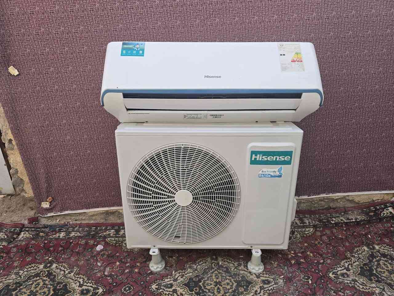سبلت هايسنس طن ونص
جهاز ما مصلح شرط الفحص نظافه 100% كل غراضه كامله 
*********** بصره 5 ميل
