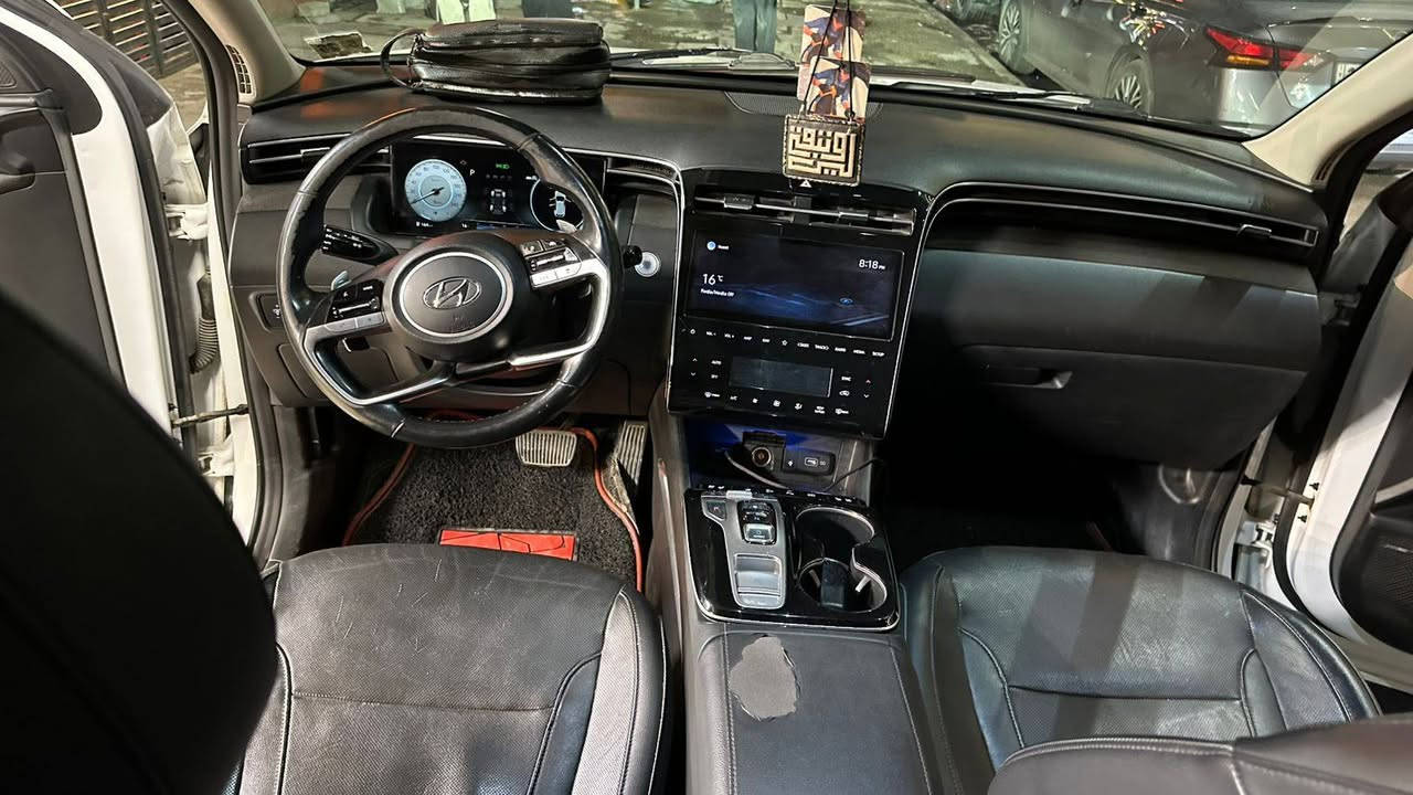 السلام عليكم هونداي توكسان  موديل 2022 بسعر 204وبيها مجال للشراي
بانزين لمتد vip فول الفول أمريكي

لون السيارة ابيض مرقمه بغداد باسمي 

المواصفات LIMITED VIP حادثها جاملغ امامي معدل بارد وضربة بالباب الخلفي عكس السايق كفالة من الصبغ والمكينه   فقط بارد صور الحادث ورقم الشاصي مذكور بالصور 

1- بصمة تشغيل 

2- بصمة أبواب لمس دخول ذكي 

3- بنوراما على طول السيارة 

4- صندوق كهرباء شفط 

5- كامرات 360 درجة 

( جانبية - أمامية - خلفية ) 

6- كامرات مع الأشارة 

7- السيارة تتقدم وترجع بالبصمة 

8- تبريد تدفئة كشنات أمامية 

9-داخل و كشنات جلد لون أسود ملكي 

10- كشنات كهرباء 

11- أضواء محيطية  

12- كشنات خلفية هيتر 

13- مرايات تعتيم ذاتي 

14- أبل كار بلي 

15- أندرويد أوتو 

16- شاشة دجيتل 3 أشكال للقيادة 

17- أشاير ترحيب 

18- أضواء أمامية LED زنون 

19- أضواء خلفية LED

20- دفع رباعي

23- قطعتين تبريد 

24- أشارات بالمري

25- گير دگم 

26- شفتات ستيرن وتحكمات 

28- تدفئة ستيرن

29- محرك 2500المرغوب 

30- هاند بريك بصمة 

31- شحن واير ليس 

32- منافذ شحن 

33- أوتو هولد 

34- تشغيل عن بعد 

35- السيارة أوتو بارك 

36- حساسات  أمامية وخلفيه

38- گير AT المرغوب 

39- رادار أمامي رادار خلفي رادار جانبي 

40- نقطة عمياء 

وبعد بيها هوآآي مواصفات 

ممشى السيارة ( 72 الف كيلو حقيقي) السعر المطلوب 204ورقه رقمي***********

*********** ممتواجد نت
