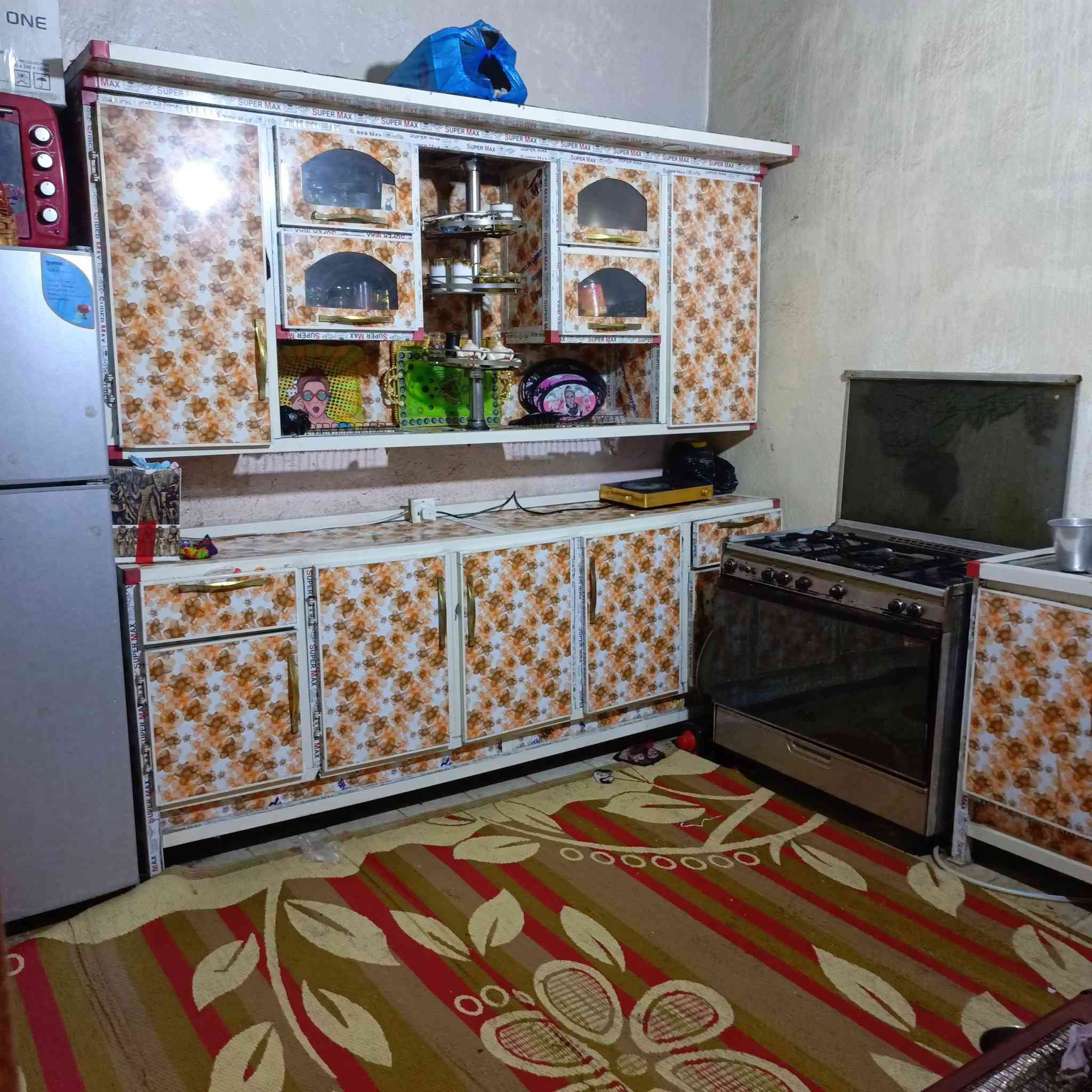 الدار للبيع 100 متر حي العامل
دوانيه _صاله _ مطبخ_ غرفه 

الطابق الثاني   غرفتين
السعر 70

الاستفسار    ***********
