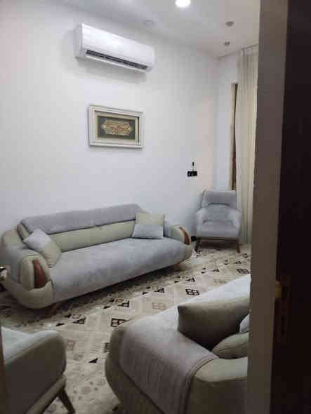 100م طابقين فول مواصفات 
منطقه الزهراء خلف روتانا 
للاستفسار احمد الخفاجي ***********
