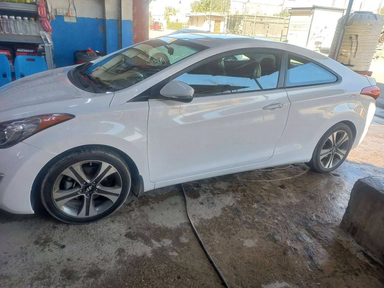 سلام عليكم ورحمة الله
للبيع النتره تك باب وارد امريكي حادثهة فقط جاملغ اليمين 

تخم تاير خير من يم الله  وتدفئه تبريد شغال  سنويه باسمي لا اتعبك ولا تعبني تاخذهة ثاني يوم احولك  المكان الزعفرانيه خلف مركز الشباب  رقم التلفون *********** السعر ٩٥ومجال حق الجيه
