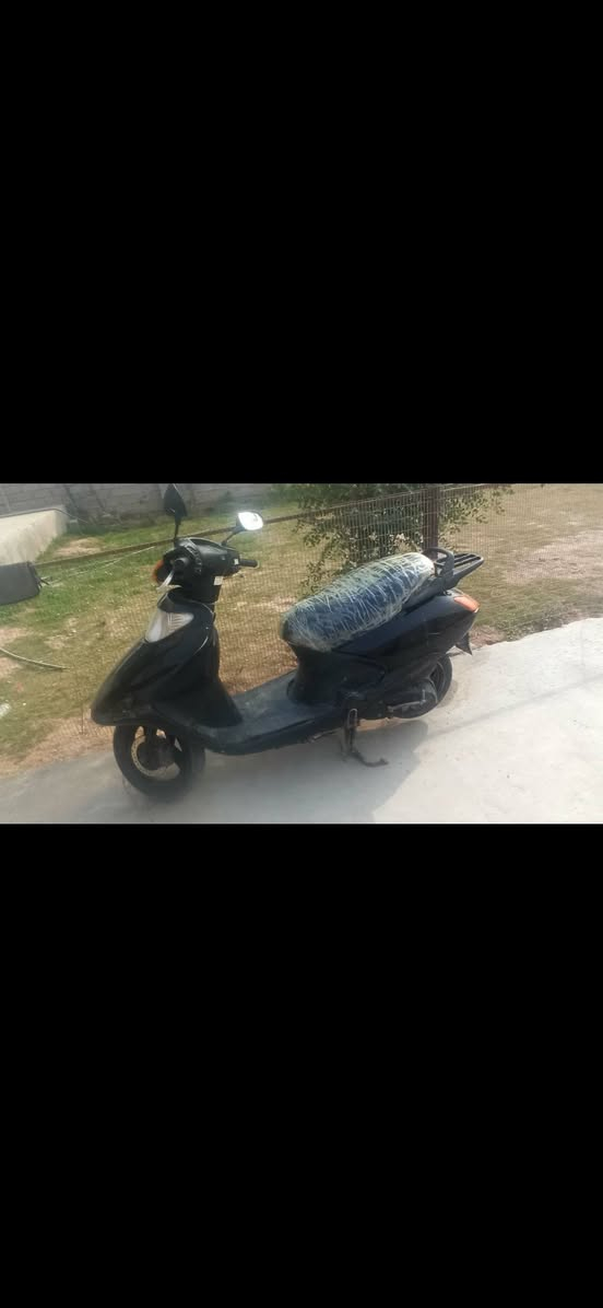 دراجه سبيسي دراجه غير من الله اي نقص مابيه سعر 375 وراقه كامله ***********
