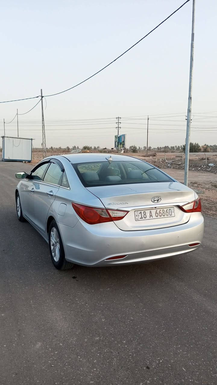 رمضان كريم احبتي الكرام 

للبيع سوناتا موديل 2013 وارد امريكي حادثه باب خلف الصدر ودور جاملغ خلفي وهنا بالعراق صار بيها باب السايق كلير اثر شخوط والجاملغ الخلفي الايسر صار بيه صبغ خارجي بدون اي طخه رقم بابل دولي باسمي شخصياً مواصفات السياره تحكم ستيرن جهتين+ يدات نيكل داخليه+ كشانات كهربائيه+ كشنات حراريه+حساسات خلفيه -كامره خلفيه + شاشه كبيره+ منضومه زنون+ مكينه 2400 جي دي اي جديده برغي مامفتوح بيه + حداديه جديده تبريد ثلج تايرات جدد مسويله ادامه كامله سياره جديده وبلعافيه علتكون من نصيبه كامله مكمله على اخر حبايه السعر المطلوب 105 وبيه مجال للطيبين للاستفسار *********** مكاني بابل حله الشراي يتصل ويشلع عيوني الخاص مغلق
