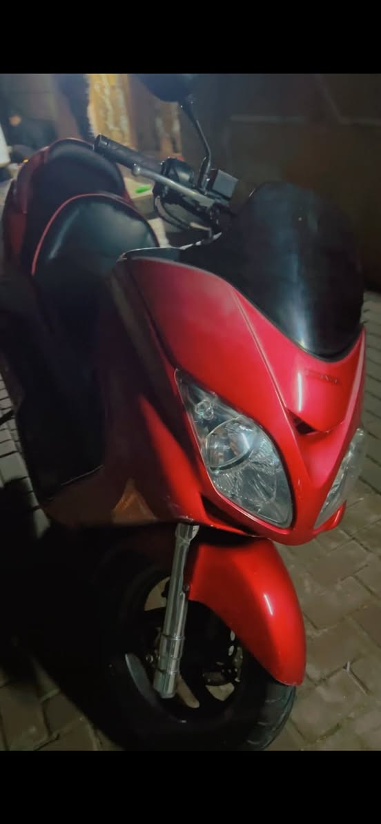 دراجة فورزة 0.8

دراجة معمية 

فول موصفات ماشية 34 الف على ايدي من الرمبه كل شي بيهة شغال وترايك للبصرة جيب فيتر وتعال افحص باب البيت

كلشي بيهه جديد من تايرات وكلجات ودسكات ودوشمة وجنطة  تاخذهه ماتصرف عليهه ربع دينار

فوووول نيكلات من قبق كلجات ودبلات ودواسات 

عنواني بغداد مدينة الصدر للأستفسار عالسعر خابرني وتدلل ***********
