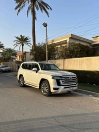 🫡  من رخصة الأدمن المحترم … للبيع سيارة لاندگروز GXR  2022 أصل كفالة ع...