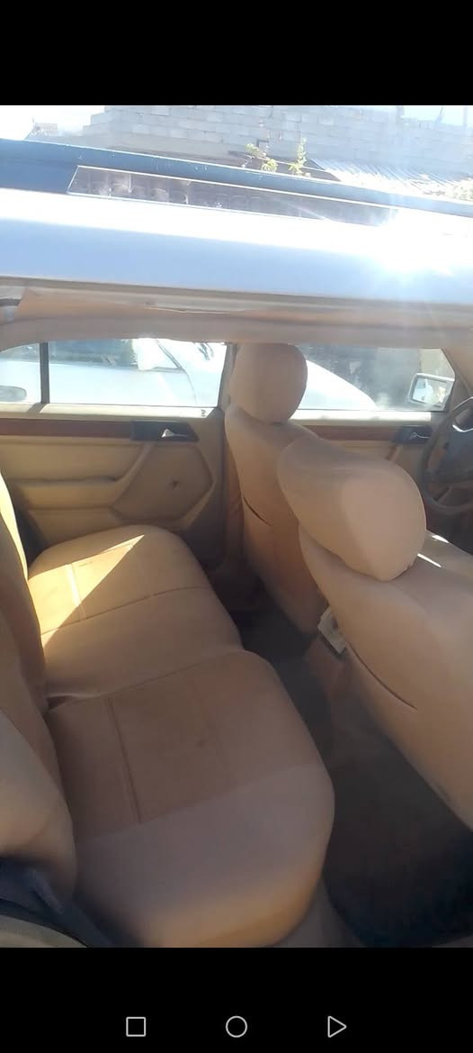 سلام عليكم مارسدس دب 1991مكينة بطة رقم بغداد مصبوغة عام معمرة جديد مكاني الشعب الثعالبة  سعر 40اوبيها مجال بسيط للستفسار ***********
