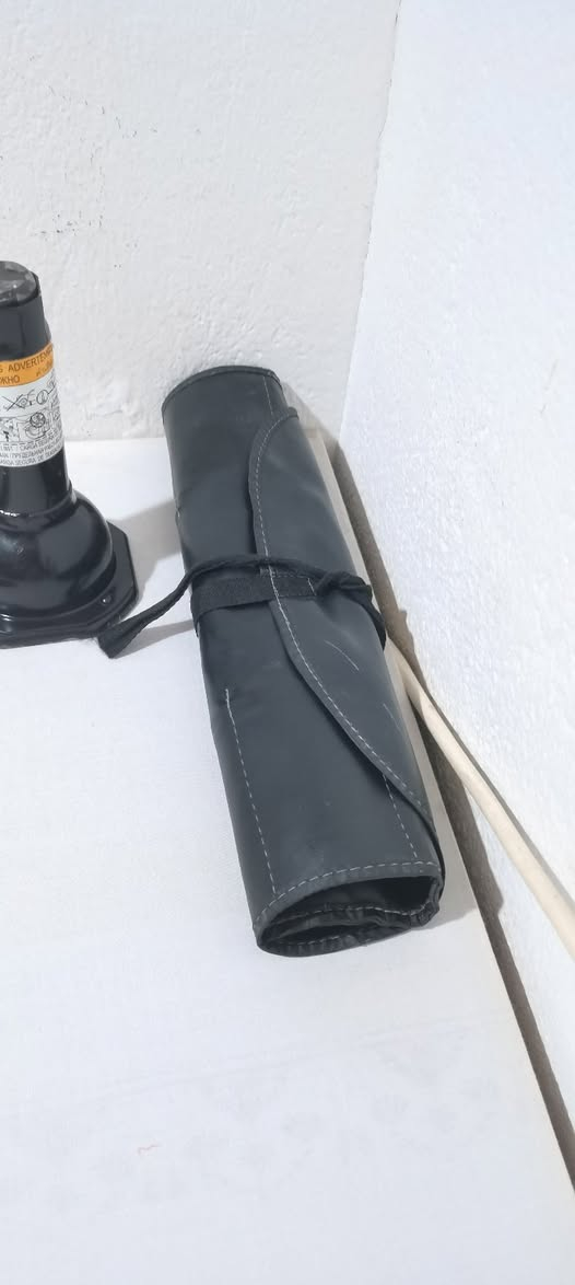 للبيع جك مال تويوتا هايلوكس أصلي

معى ملحقاته سعر ٨٥ معى توصيل قفل 

***********
