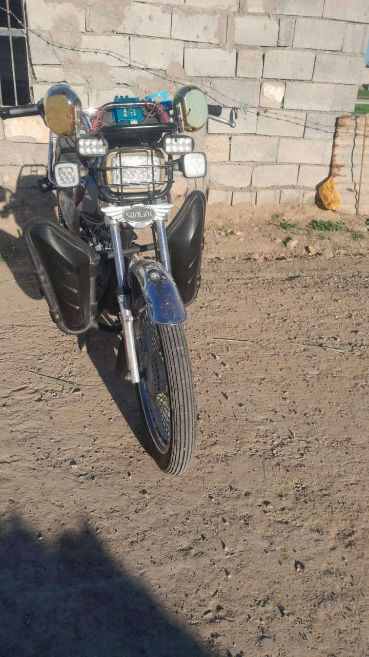 سلام عليكم ماطور للبيع تايكر موديل 19 شرط محرك ما مفتوح كهربأيات كلها شغاله تايرات جدد السعر 400 وبيه مجال للطيبين ***********
