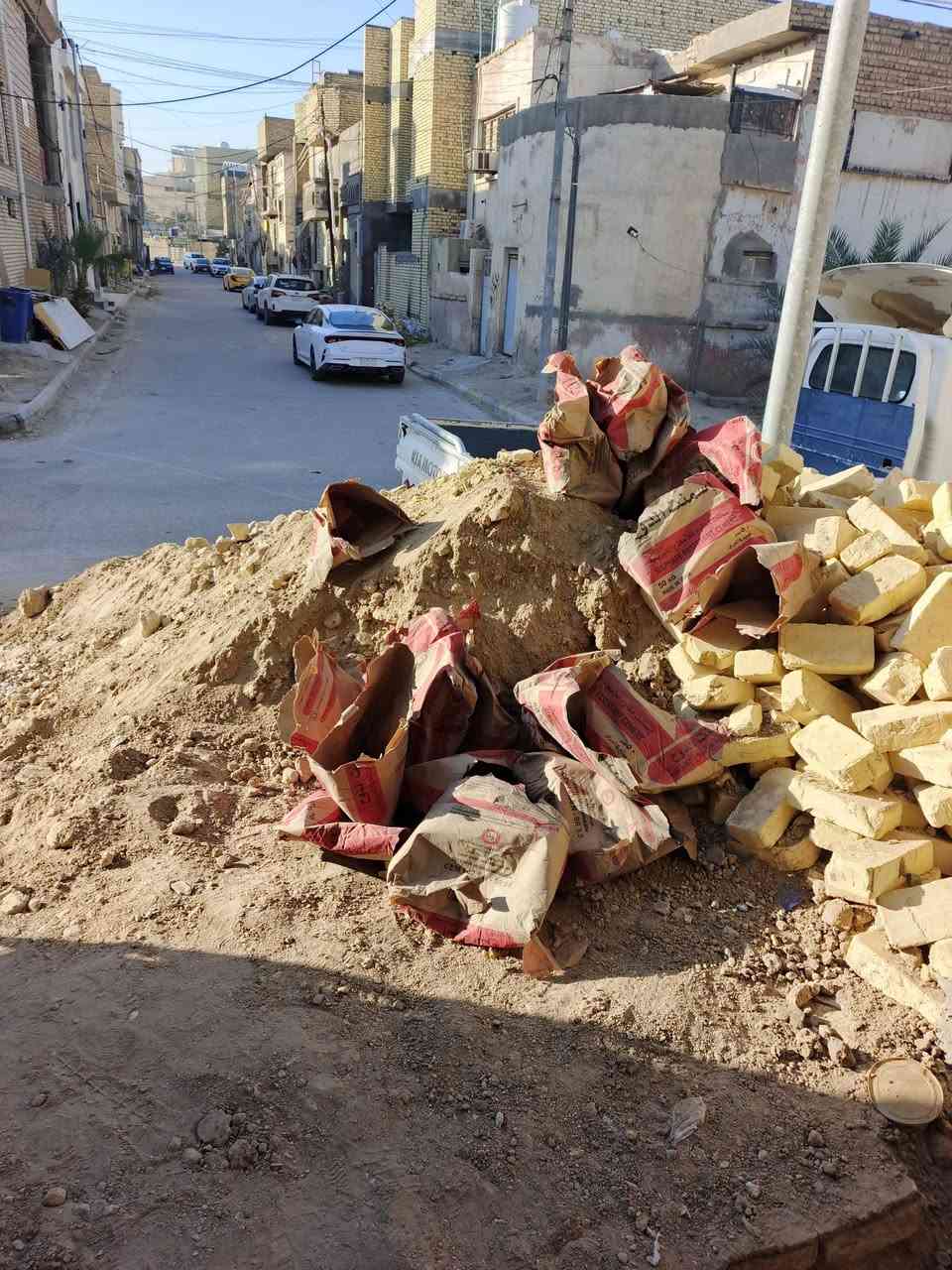 كادر مختص – درجة أولى 🔹
شغل متقن | دقّة عالية | إنجاز رائع
ننفّذ جميع الأعمال التالية باحترافية عالية:
1️⃣ تكشير الجدران
2️⃣ قلع الكاشي
3️⃣ أعمال الترميم
4️⃣ تنظيف البيوت من بقايا الجص والبورك
5️⃣ رفع الأنقاض
6️⃣ تفليش الأرضيات
7️⃣ رفع الشتايكر
8️⃣ تطبيك سيراميك
9️⃣ تزفيت السطوح
🔟 تنظيف البيوت من بقايا الأوساخ والمخلّفات
صب ارضيت لمنزل   و دفن سبيس وتراب  + لبخ لبتلو  ودهنه بمانع رطوبه
ويوجد لدينه ايضن شتايكر صطح وسداسي قالب سماوه فحص مختبر درجه اوله ومن الله توفيق  
✔️ شغل مضمون
✔️ التزام بالوقت
✔️ أسعار تنافسية
👷‍♂️ بإدارة: الأستاذ علي 
📞 للاستفسار: اتصال أو واتساب***********
