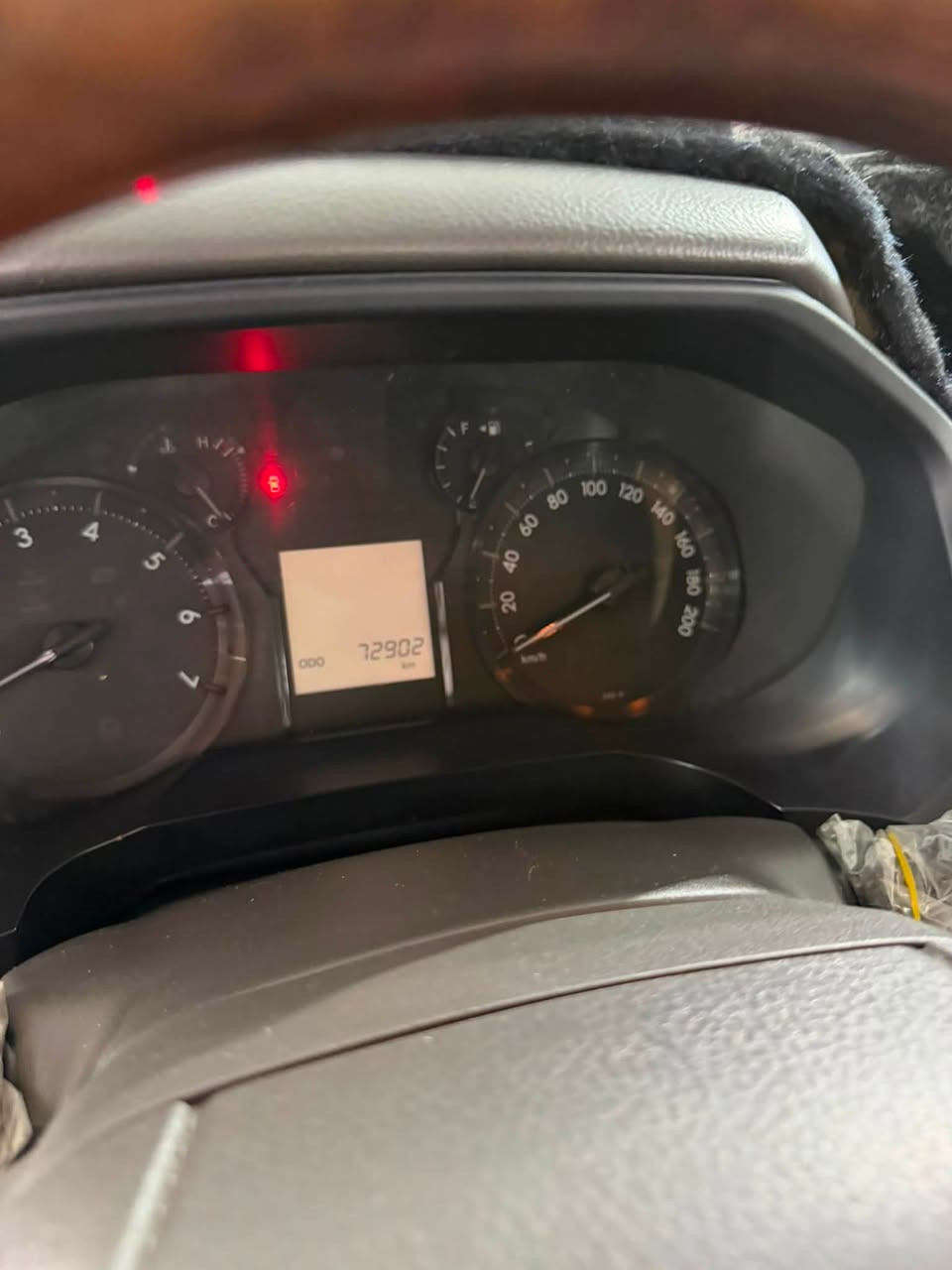 سلام عليكم برادو موديل 21 txL
رقم بغداد 
ماشيه 72 
جلد 
كراسي كهرباء 
كامره حساسات 
تبريد ٣قطع مركزي 
سازز دبل تانكي 
سياره مكفوله 
فقط بارد صغيراصبعين بالجاملغ الخلفي 
السعر 390 
مرواس حسب القناعه 
تجي تشوف وتدلل 
مكانها بغداد الراشديه

 ‭***********‬
