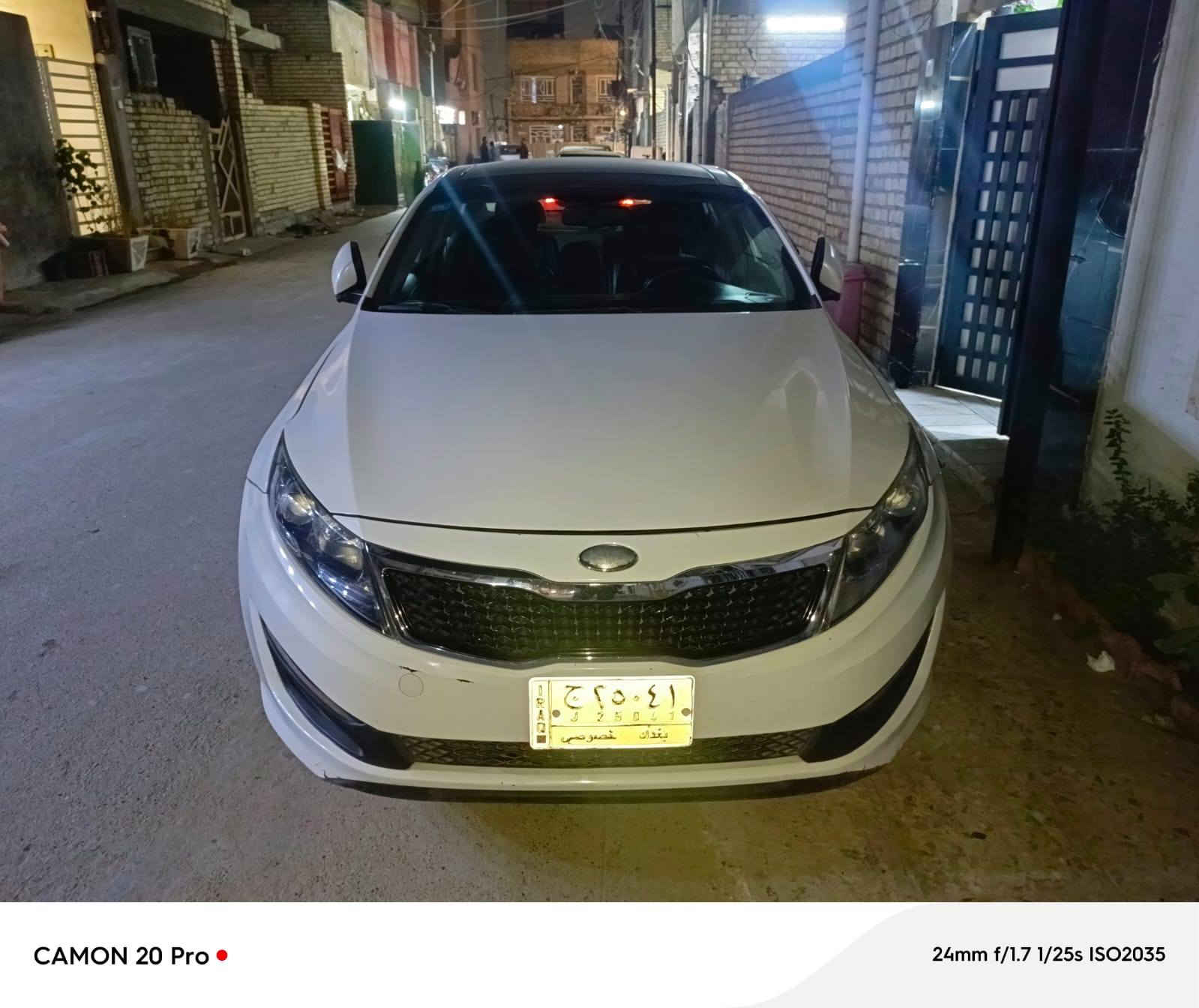 سلام عليكم ورحمة الله وبركاته
من رخصة الأدمن أوبتيما موديل 2011 
بيها ٣قطع صبغ فقط السعر ١١٥ بيها مجال بسيط 
***********
