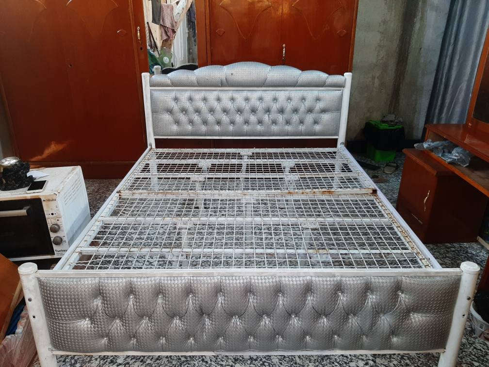 جربايه ام نفرين حديد تركي السعر 65 الف
*********** البصرة, العراق
