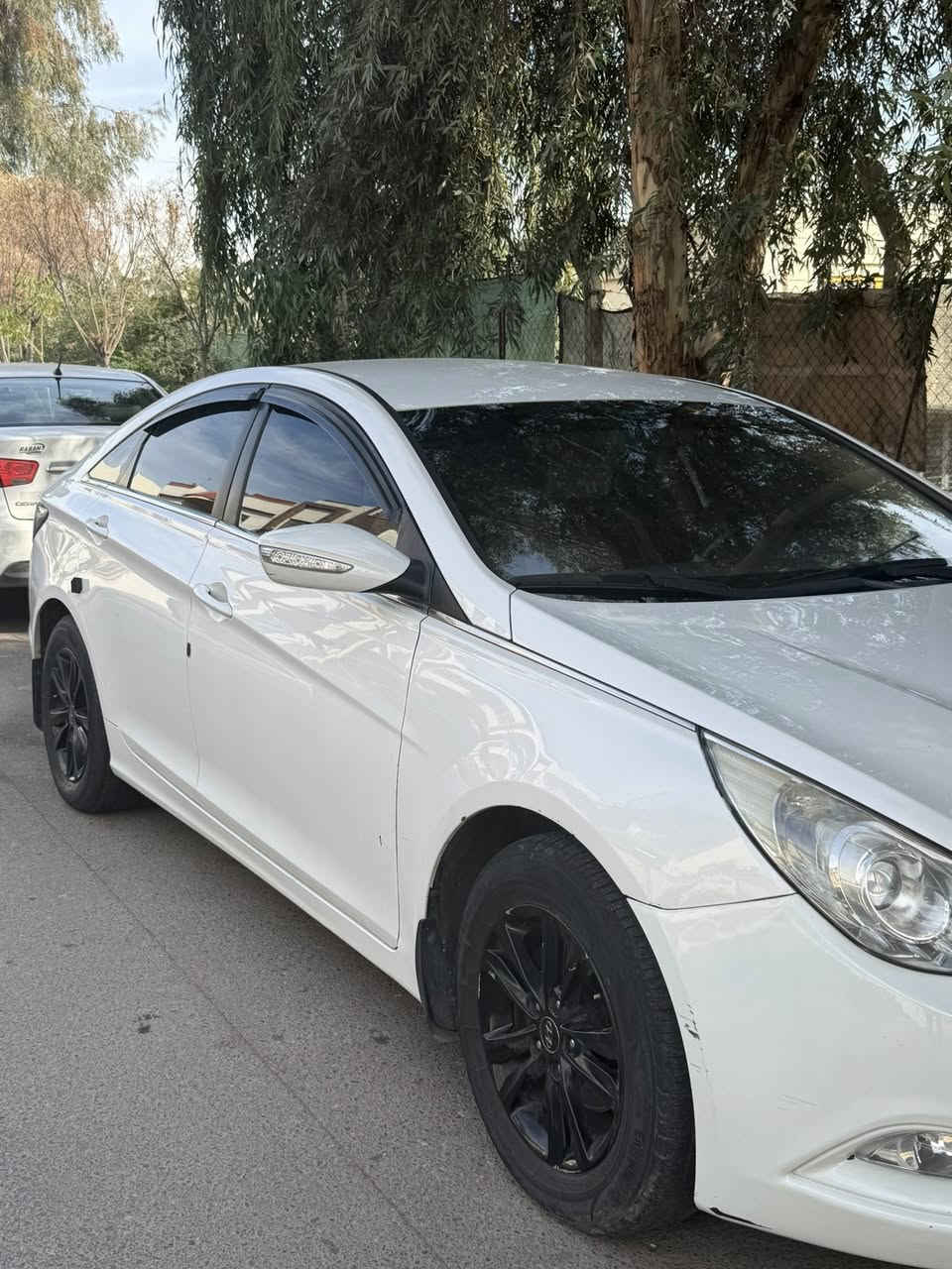 سوناتا ٢٠١١
محرك دوش 
عداد السرعة٢٥٠
محرك٢٤٠٠دوش
بدون صبغ 
كهربائيات كلها شغالة 
130$
بيها مجال


**إذا كنت صاحب هذا الإعلان وتريد حذفه لأي سبب، رجاءا أرسل رسالة إلى الدعم الفني**