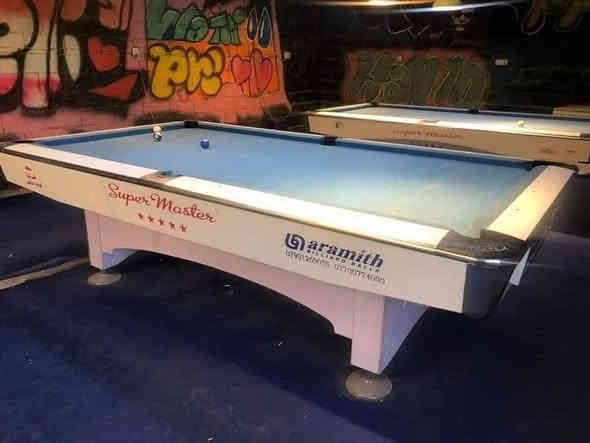 تم وصول وجبه من البليارد المستخدم وجديد  سوبر ماستر  يلن  وسبارو  وسوبر ماستر الضخم  ويوجد جميع مستلزمات البليارد للستفسار خاص او واتس اب ***********  عنوان بغداد حافض القاضي
