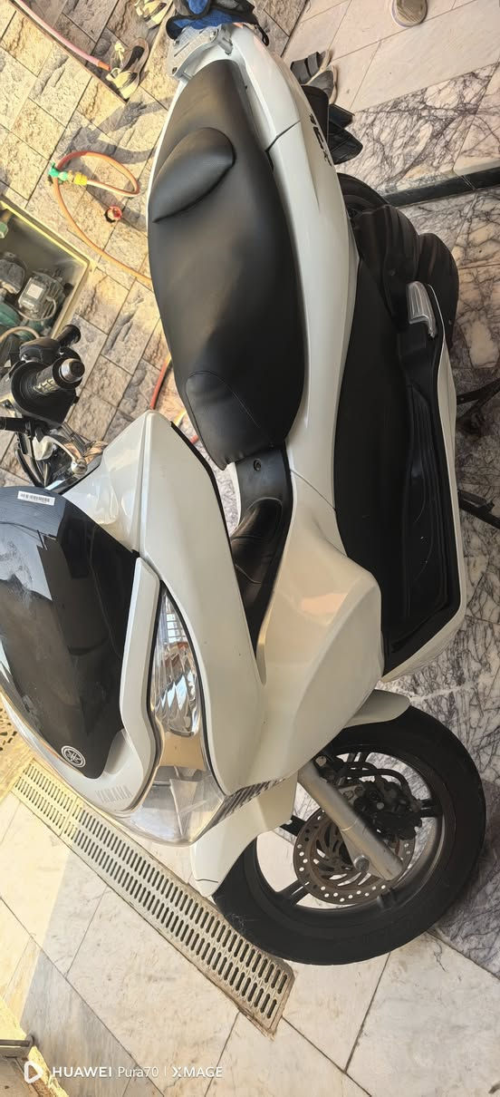 جيل الاول ياباني دراجه جاهزه من كلشي سعر 1400 بغداد العبيدي شارع 20
***********
