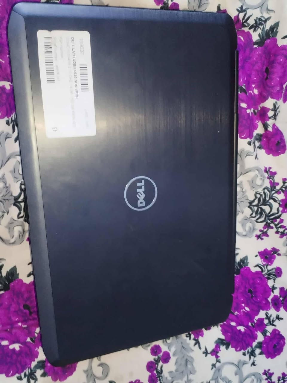 سلام عليكم حاسبه دل
حجم شاشه 15.6HD
رام 4 DDR3
لهاردSSD320
داخليه كارت شاشة 2GB
نضيفه 95
وياه شاحنه اصليه
مواس
البطاريه فحم 
سعر 100 وبيه مجال

بغداد مدينه الصدر
***********
