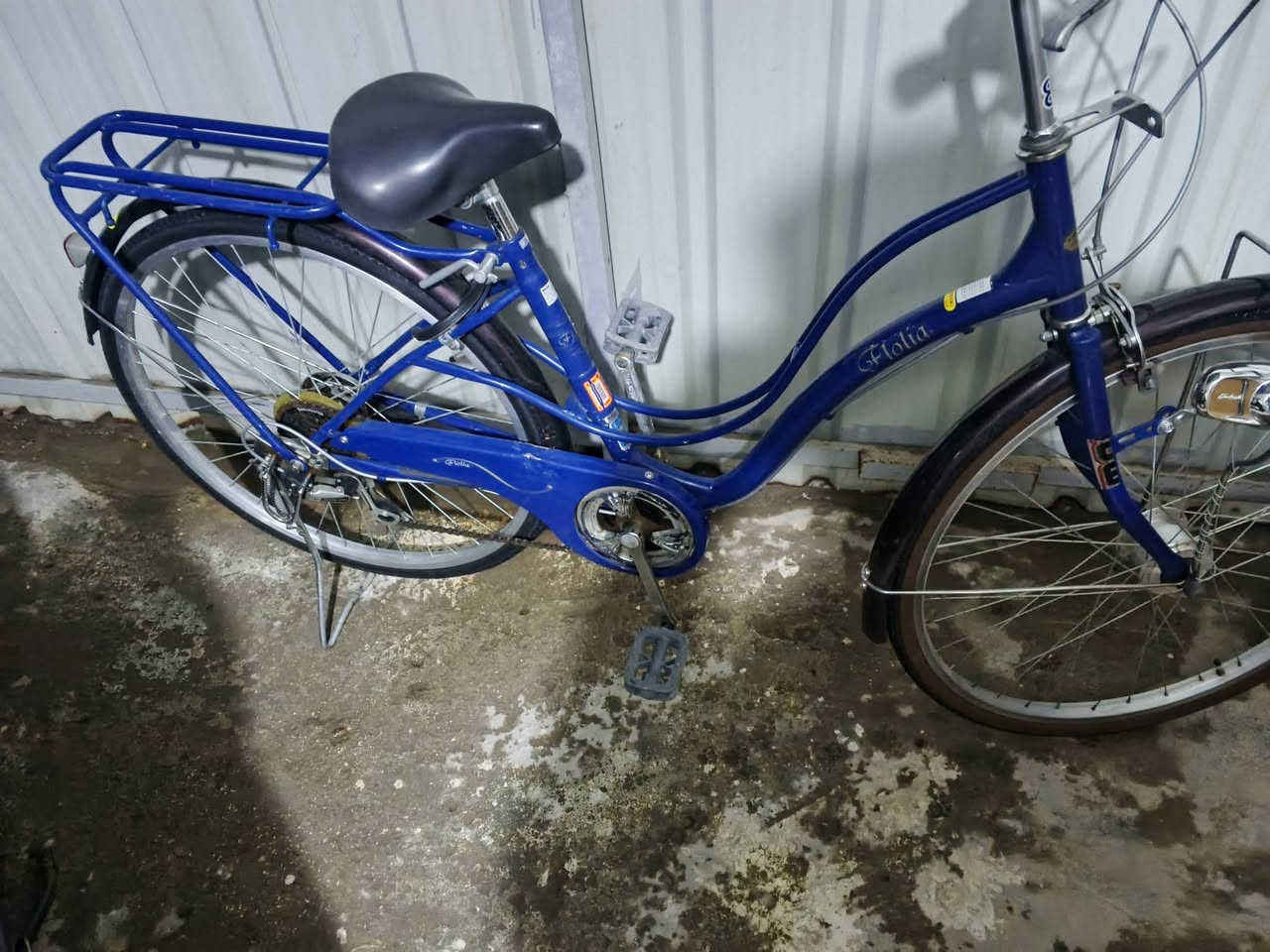 سلام عليكم بايسكل للبيع جديد مال حاويه جديد لون مميز 💙💙 ازرك جاملاخات 🤎 جوزي دسك كبس داينمو حساس قفل ارقام وحافظ ارقام مالته باسكل اي نقص مابيه جديده 6كيوره ،،،وللعلم بايسكلات صاعده ولمو شراي لا يدوخنه مكاني دولعي شارع الحسابات شراي خاص *********** وتحياتي للجميع ❤️❤️
