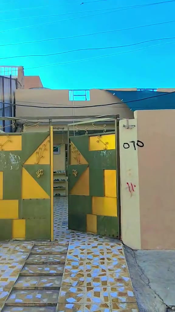 دار للبيع حي القدس المساحة 200م يتكون من غرفتين والاستقبال 🏡🏡

*********** ☎️
*********** واتساب استفسار ع ارقام الثالية
