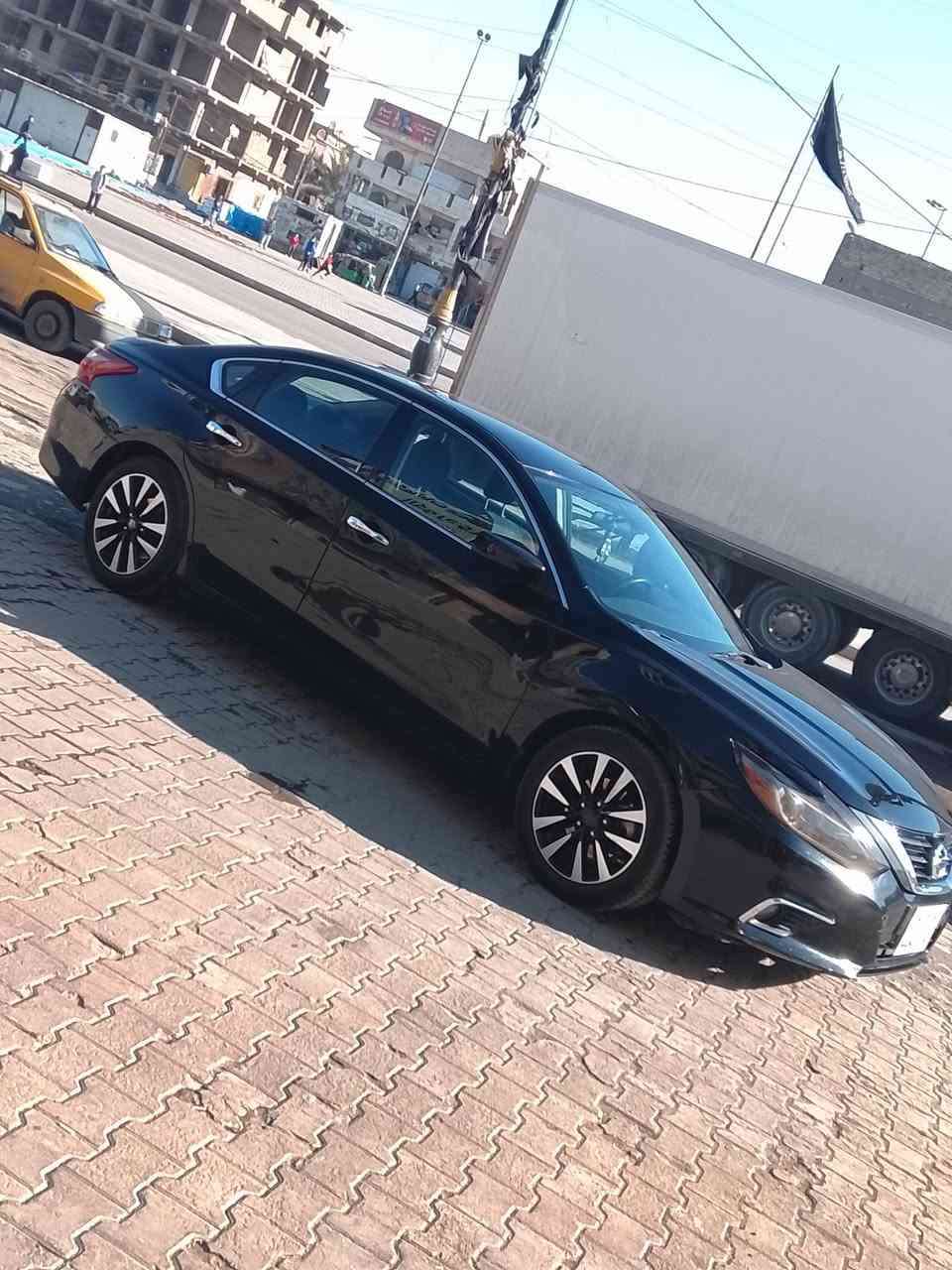 سلام عليكم للبيع الاتيما 2018 كلين بيها شبر بونيد بارد بلعراق مواصفات sv معروفه فول سياره ماشيه قليل مابي نقص دينار مكان بغداد 
*********** وتساب بي
