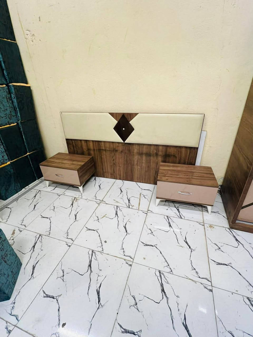 غرفة نوم مستعملة🇹🇷
 نضافة90 ٪💯
عدد القطع / 5
نضام / سلايت 💢 
سعرهة 400🔒
شد ونقل داخل بغداد مجاني🚛
يوجود توصيل محافضات
هدية 🎁 طابورية اضافية

@إشارة


**إذا كنت صاحب هذا الإعلان وتريد حذفه لأي سبب، رجاءا أرسل رسالة إلى الدعم الفني**