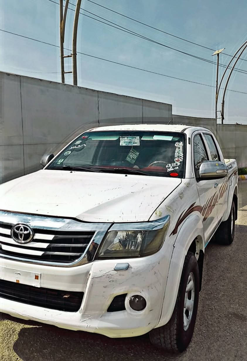 توێتا هیلۆکس مەرزێ بۆفرۆشتن سعودی...😍
سەیارەکە بێڕەقەمە مۆدێلی 2008 کامل کراوە بە14...🥰
سەیارەیەکە ماشااللە چۆن بڵێیت ئاوایە...
پێشو دوای  تازە داگیراوە بانصی پێشودوای گۆدراوە...  
250مەسرەفی تیانییە  بێتەقەوڕەقە.. تندوتۆڵە   بێعەیبە...
سەیارەکە یەک قرچی پێشی هەیە بێناوگرتن ماباقی بەشەرت...
مەکینەی کراوەتەوە بێعەبە بەشەرتی 100فیتەر... 
گێڕو مەکینەو ئەکسلوو دەبڵ ئەکسلی بەشەرت.... 
 لێخوڕینوو هەیکەلی بەقەدەر 14یەکی بیلادی خۆشنەبوو نەتەوێت...
 لەسلێمانییە سەیارەکە سعریشی 116گەڵامەعامەلەیە کەمم... 
 *********** ئەدمینی خۆشەویست 🥰❤❤
