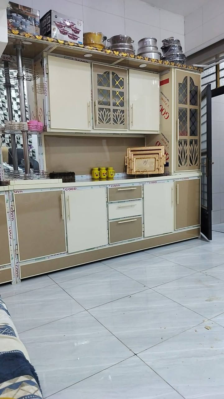 كاونتر معه سنك 4متار مسدخدم قليل السعر 650وبي مجال قليل غرفه نوم كامله مستخدمه قليل اخت الجديده السعر 750وبيهه مجال قليل


**إذا كنت صاحب هذا الإعلان وتريد حذفه لأي سبب، رجاءا أرسل رسالة إلى الدعم الفني**