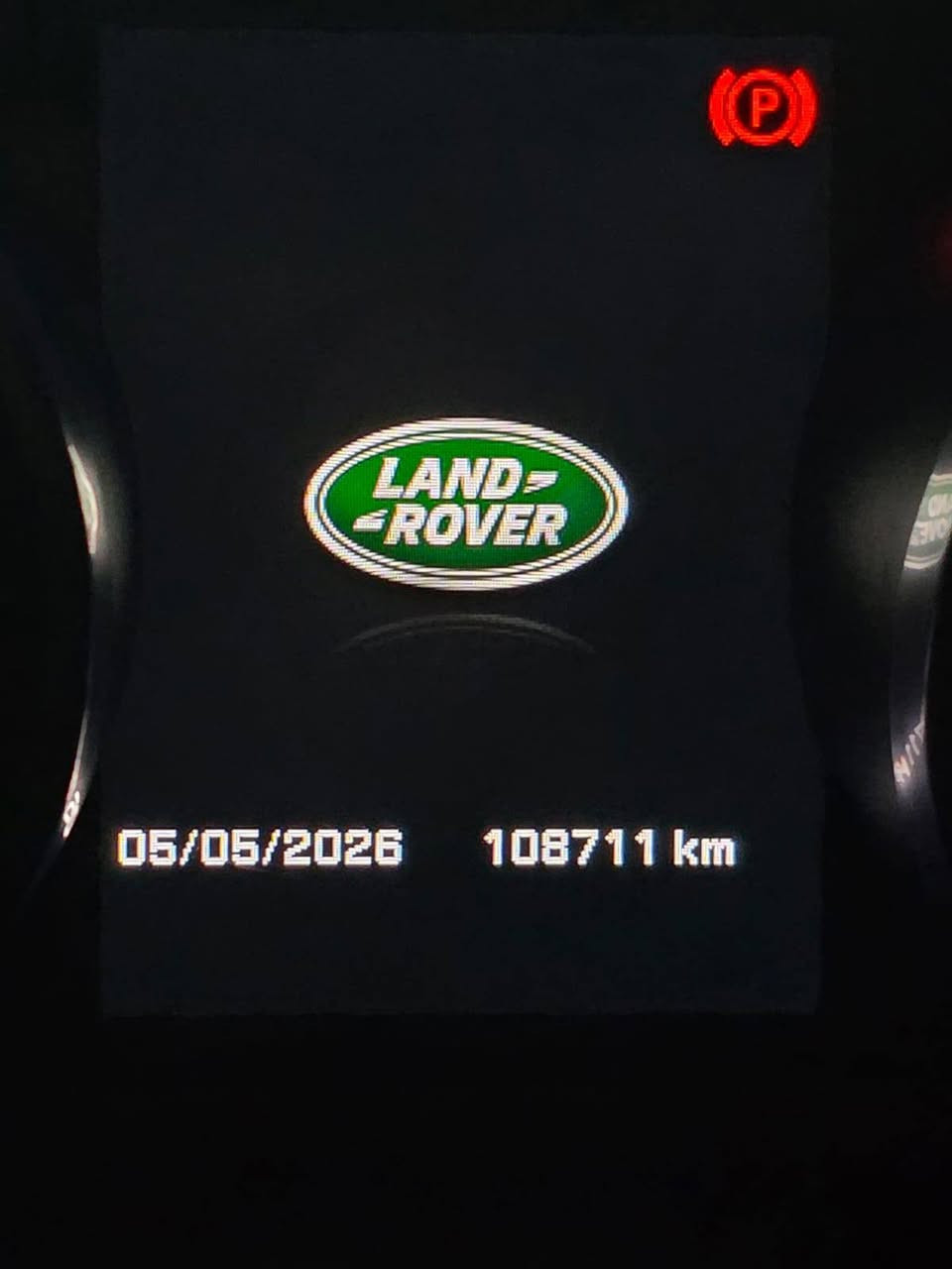 rangrover evouq 2014
قەپات مواسەفات هەموو گیانی بەشەرت سفری ئێرەیە بەس یەک دەرگای بۆیاخە ١٠٨ هەزار ڕۆشتوە  سەنەوی تازەیە  
نرخی 130   وەرەقە
ژمارە موبایل :*********** السليمانية, العراق
