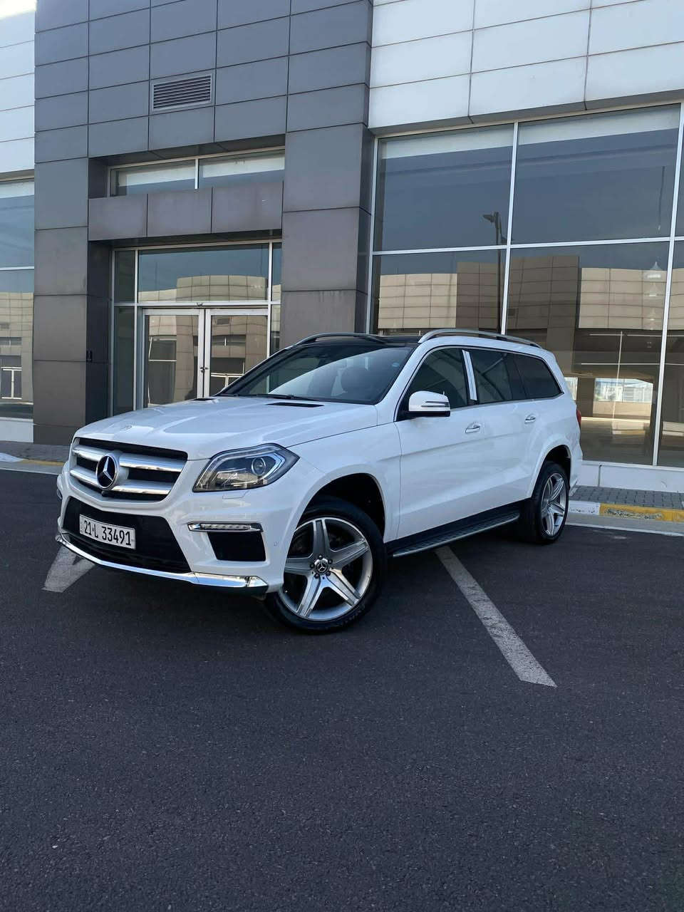 مارسدس gl500 موديل 2015 خليجي BCM
محرك ٥٠٠٠ توين تيربو 
٤٠ الف كيلو متر
كشن تدفئه + تبريد + مساج 

بانوراما 
بردات 
تحديد مسار. 
قطعتين صبغ جاملغ بنيد + شبر بجالمغ السايق 
(السياره عليه سيرفس كامل ) 
السعر ٣٥٠ 
***********
