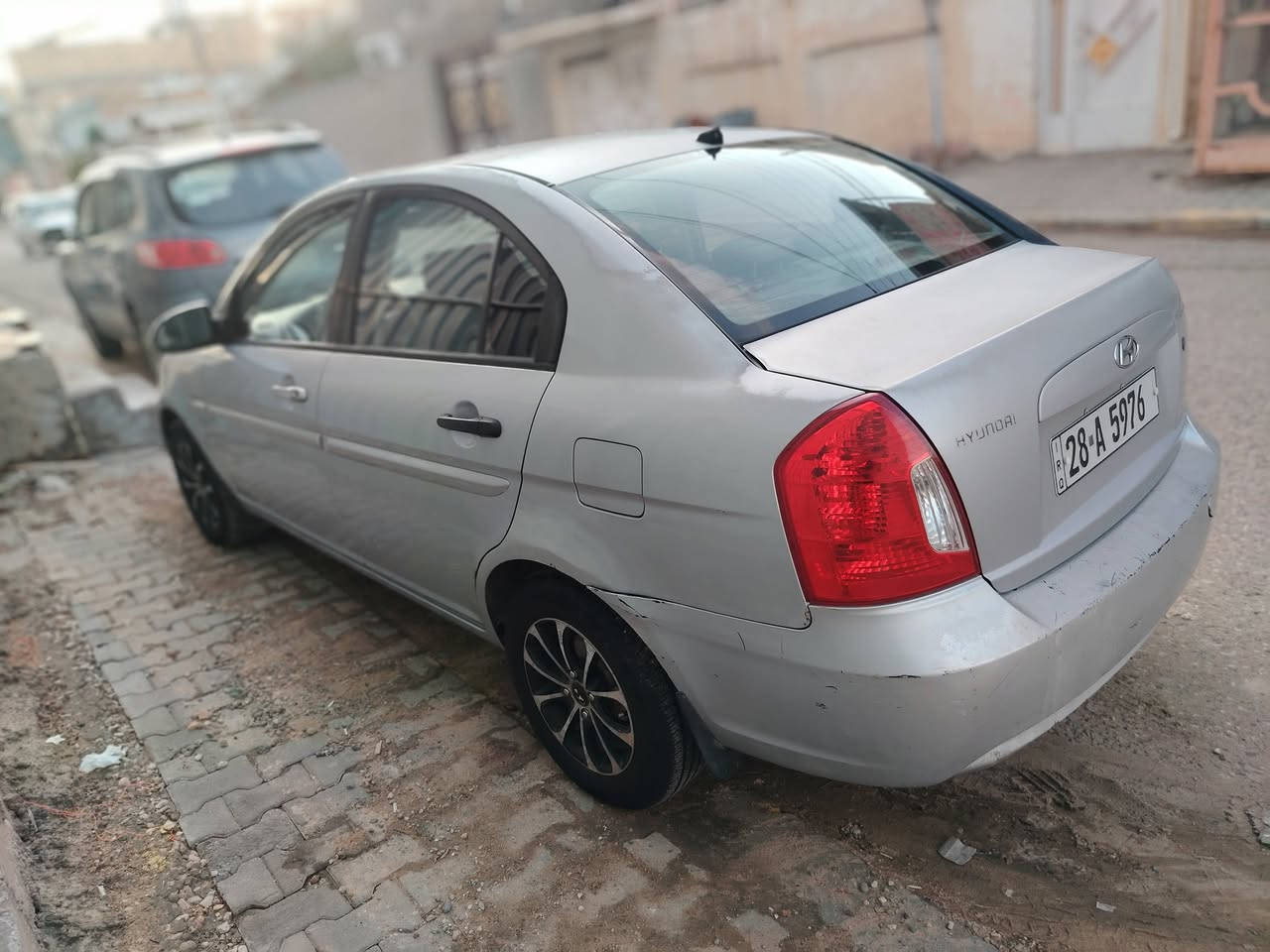 السلام عليكم 
اكسنت للبيع فقط وارد امريكي موديل ٢٠٠٨ محرك ١٦٠٠ بيها جاملغ امامي مبدل جهة عكس السايق  رقم نجف انكليزي بأسمي السنويه لل ٢٠٢٩ تحويل ثاني يوم  محرك و كير خير من الله سياره جاهزه من كلشي الارضيه مغلفه جلد
السعر ٧٥ وبيها مجال للبيع فقط 
***********
