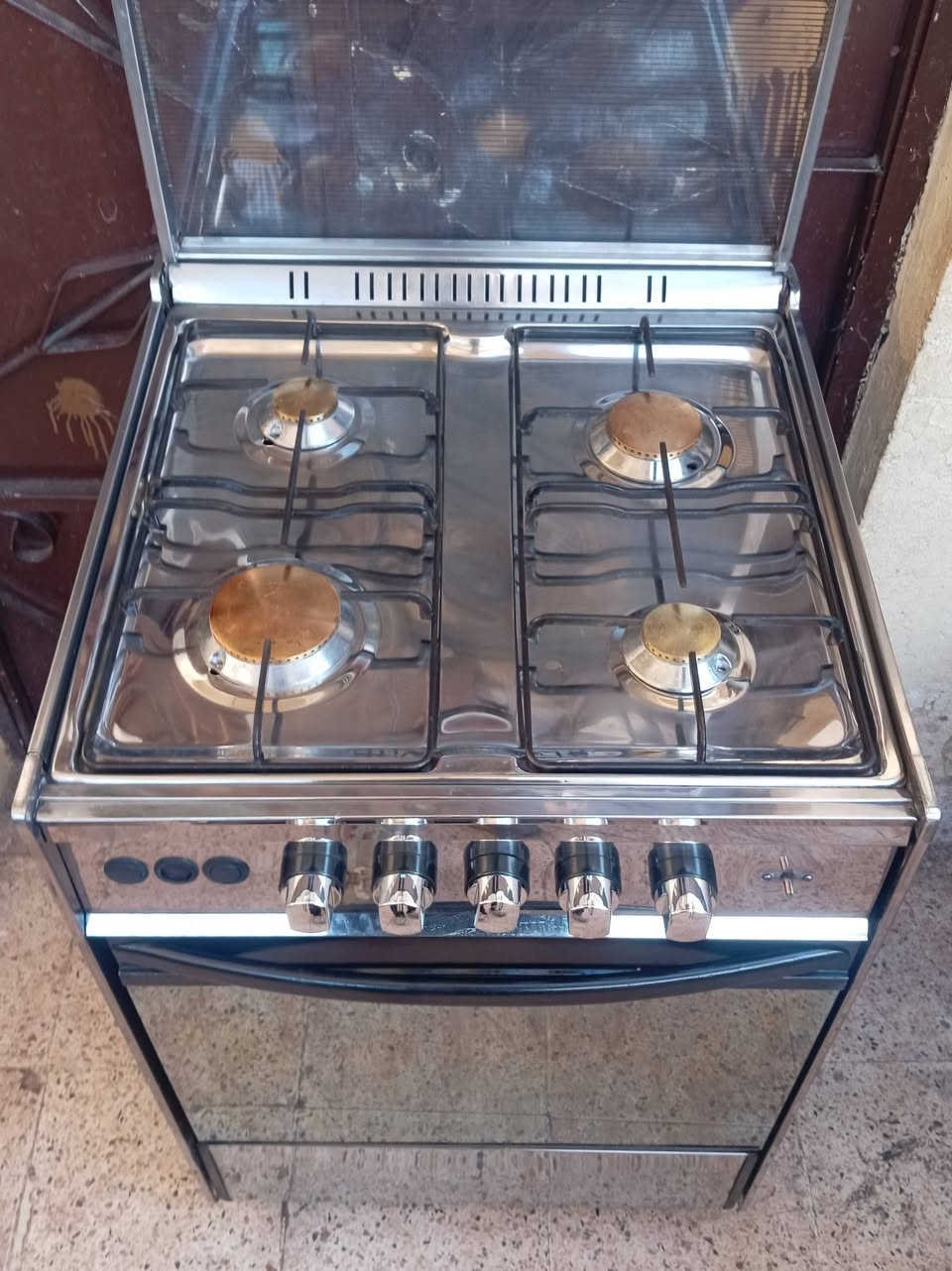معرض الآخوين بيدرت حيدر و عمر عرض خاص طباخ مصري مستعمل حيل نضيف شرط الشغل 4 عيون أزرك فرن فوك جوا شغال خدمات توصيل مجاني داخل الموصل السعر 125الف وبي مجال قليل التواصل عل الرقم (***********) (***********) خوان عرض رخيص وبلاش تسارعو بل حجز و اتصال عل الرقم لحكو بل حجز و اتصال عل الرقم

