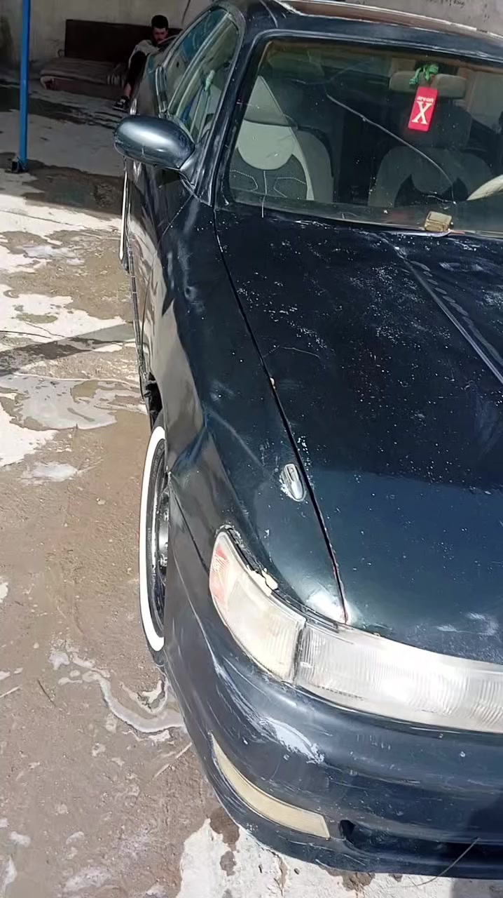 شيزر نفخ مكفوله من العيب الشرعي والكص والنقل مشروع وطني رقم بغداد
حداديه وطخم تاير وباتري كلهن جدد

مكينه وكير ففتي مكان السياره الشطره

***********
