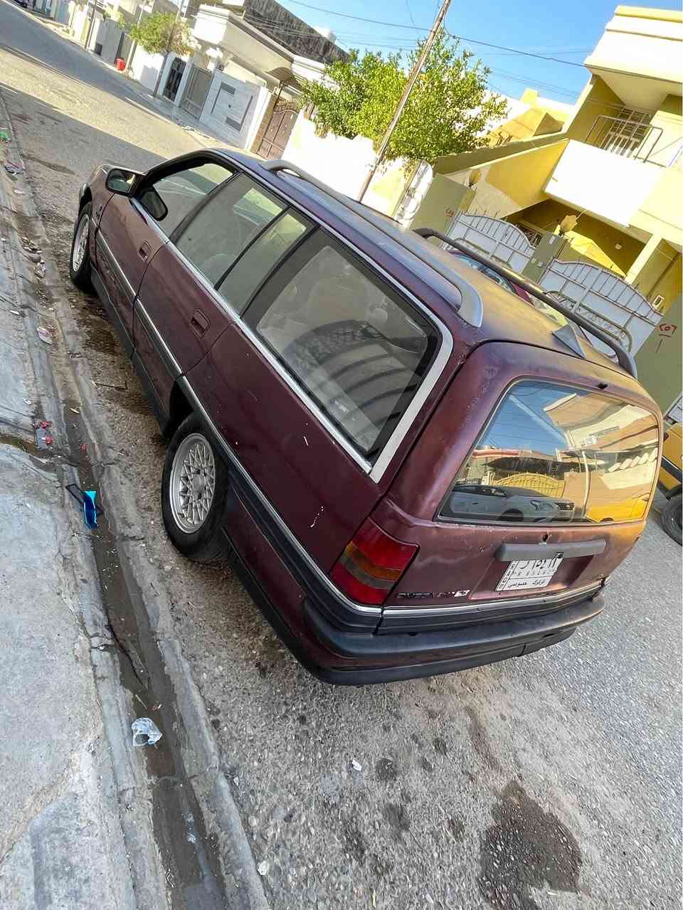 سعر 22 بي مجال 
اوميكا محرك 20 شرط لا صرف ولا صوت 
كير عادي شرط سنويه عاج منتهي شرط تحويل وكاله صدر امامي خلفي جديد كاردن اكسل كلهن جديد مبدلهن  اربع تايرات جديد مبدلهن
كهربات كامل شغال  حادث ما بيه 
بيه بس هلات معمره 
مكاني كركوك. *********** 
مكلف بل نشر خابر صاحب كركوك, العراق
